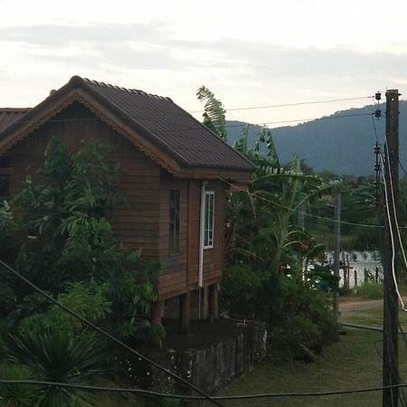 Baan Pak Phutawan Resort Ban Ban Takat Ngao Buitenkant foto