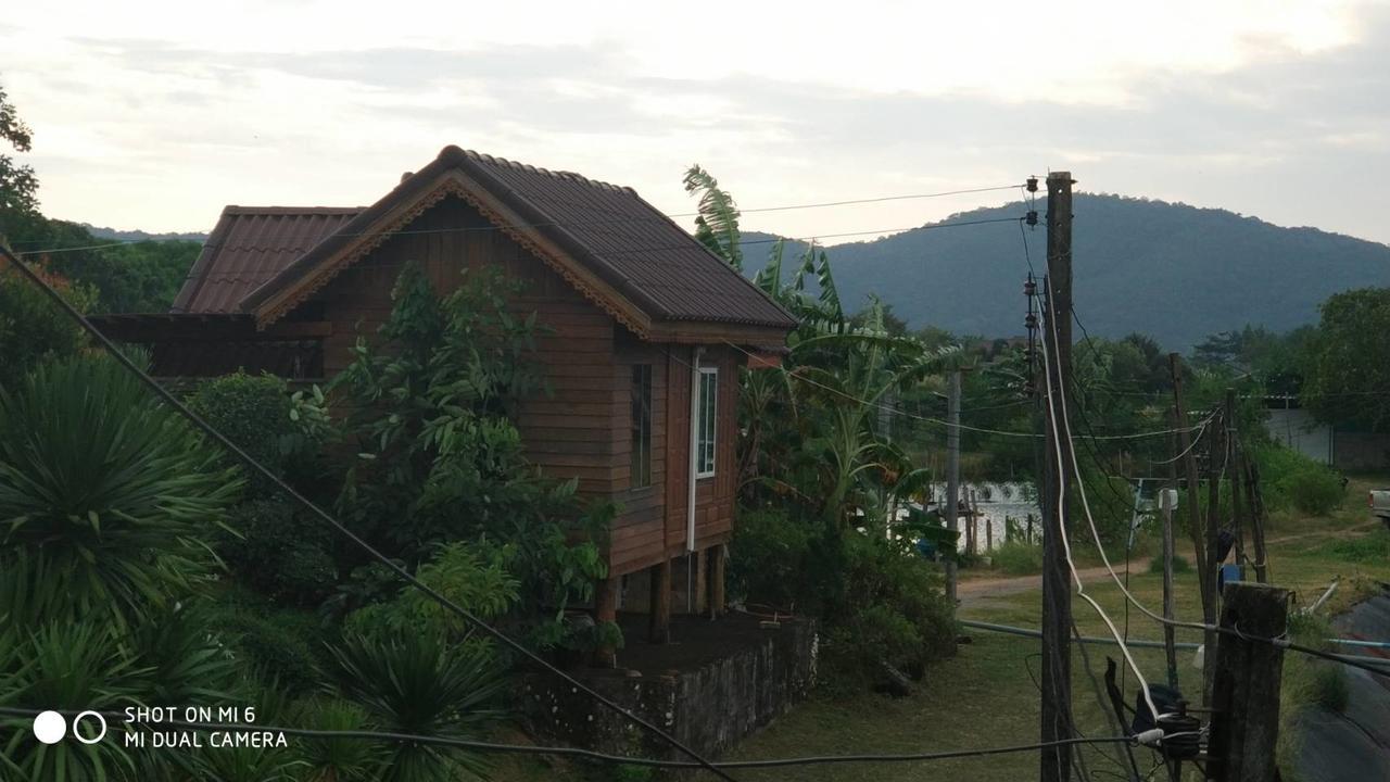 Baan Pak Phutawan Resort Ban Ban Takat Ngao Buitenkant foto